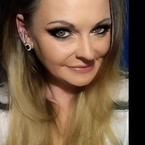 Meet your Posher, Nikki